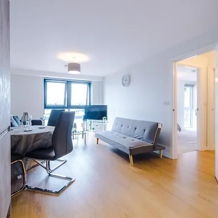 Apartment ✰onpoint - Modern 2 Bed Close To Centre✰ *