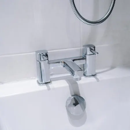 ✰onpoint - Modern 2 Bed Close To Centre✰ *